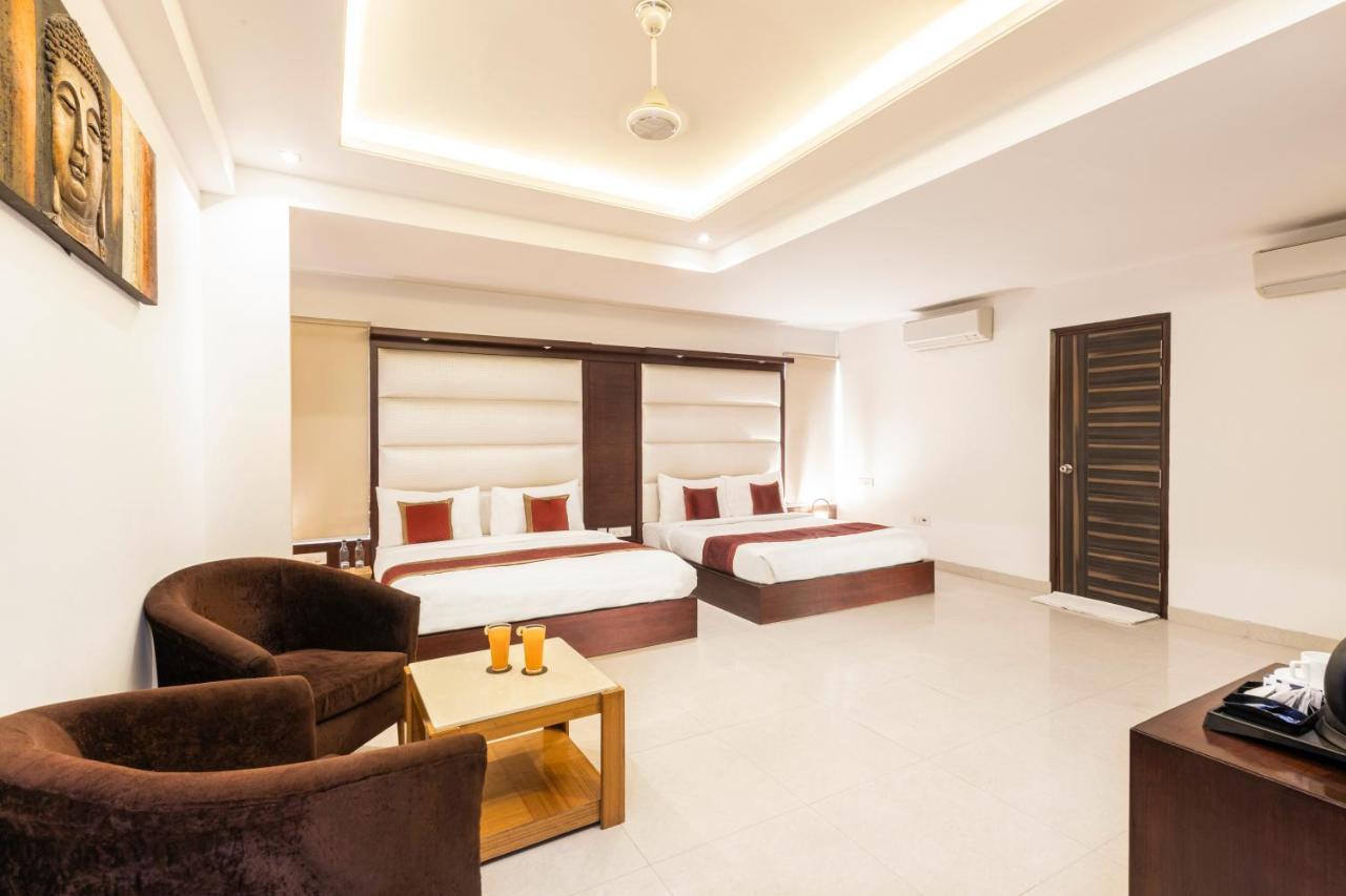Hotel Star By Star Group- Near Delhi Airport New Delhi Eksteriør billede