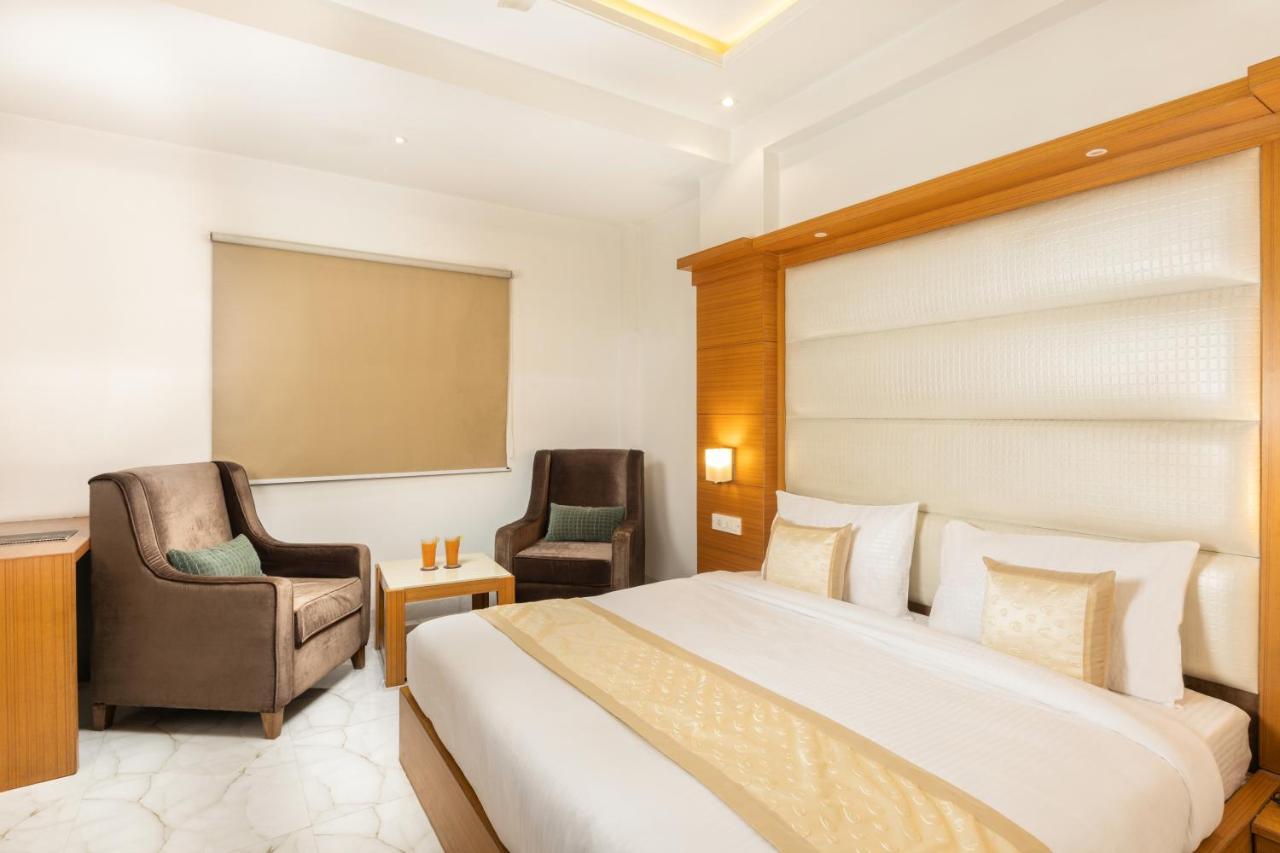 Hotel Star By Star Group- Near Delhi Airport New Delhi Eksteriør billede