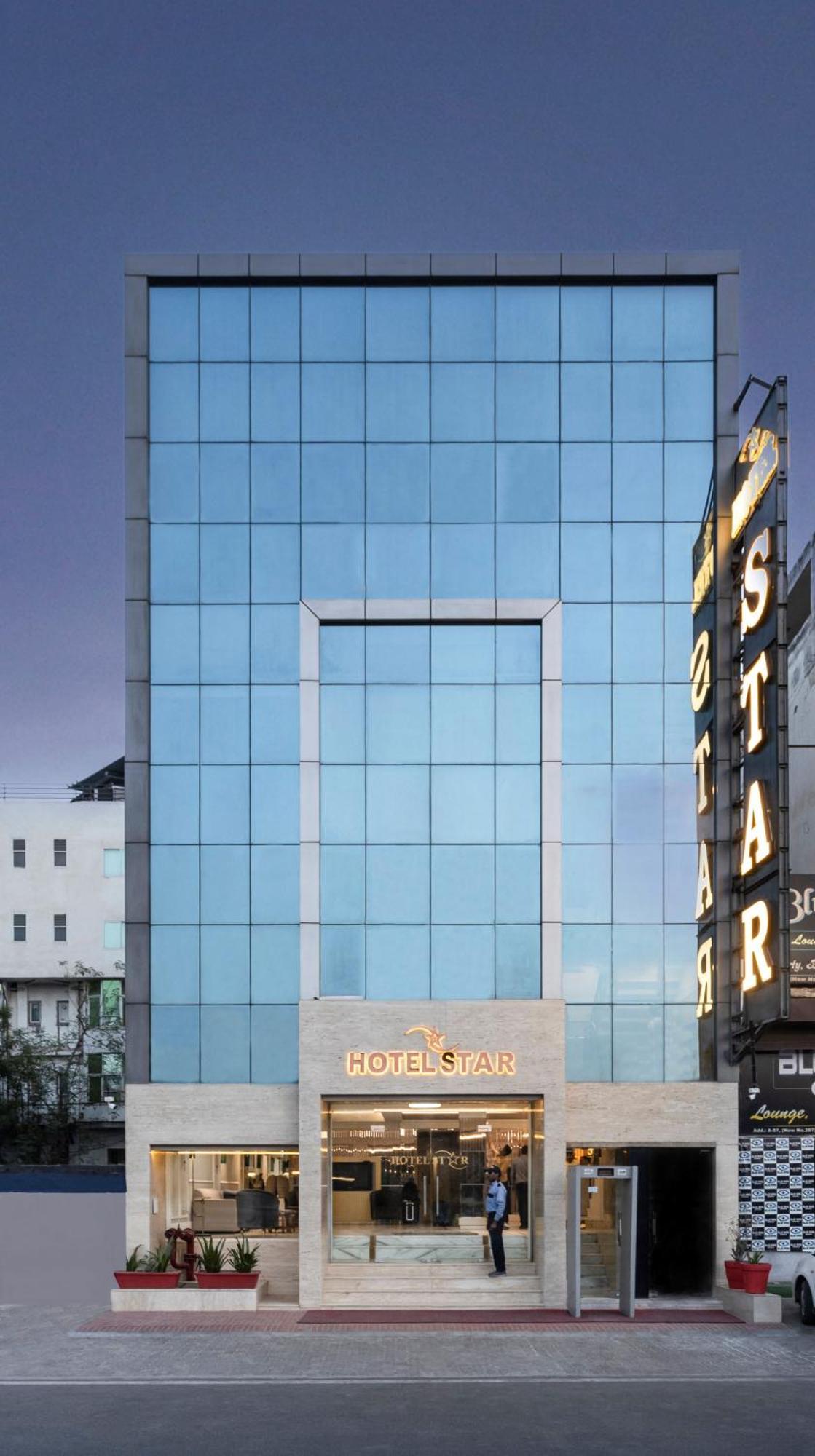 Hotel Star By Star Group- Near Delhi Airport New Delhi Eksteriør billede