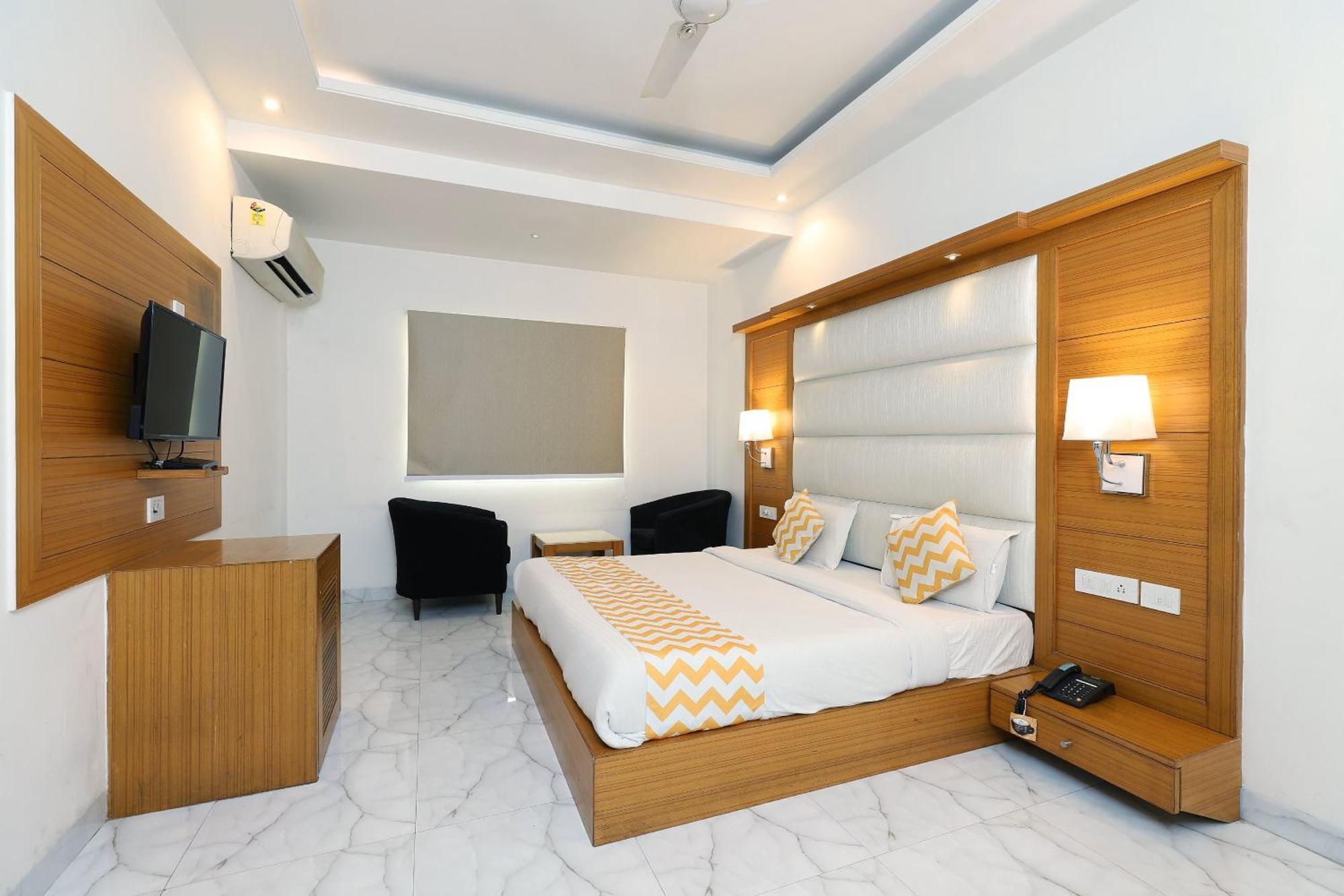 Hotel Star By Star Group- Near Delhi Airport New Delhi Eksteriør billede