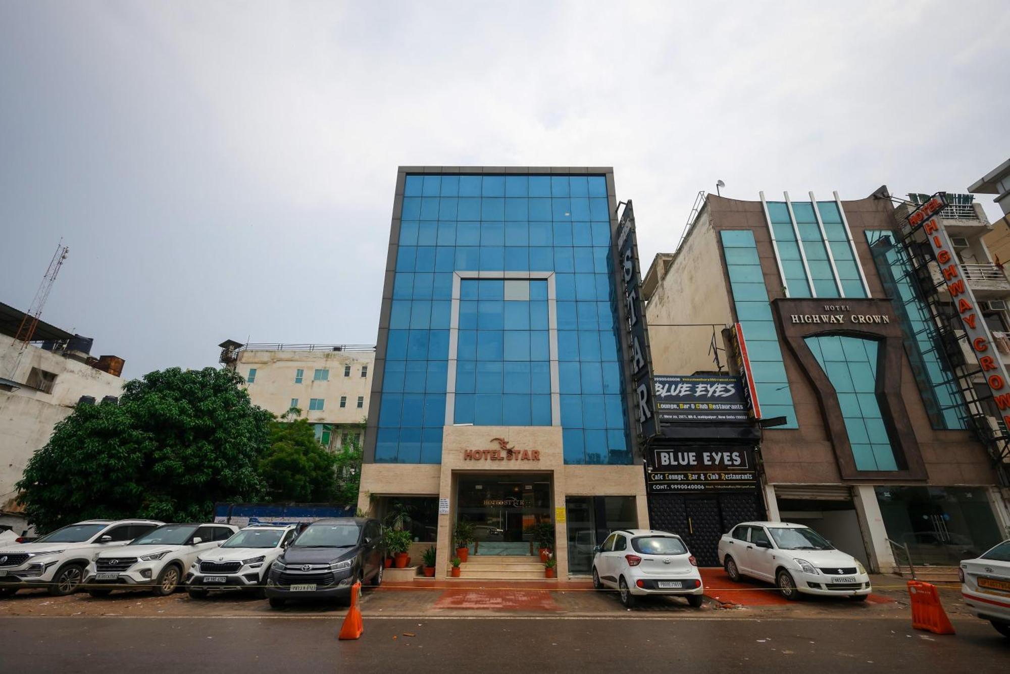 Hotel Star By Star Group- Near Delhi Airport New Delhi Eksteriør billede