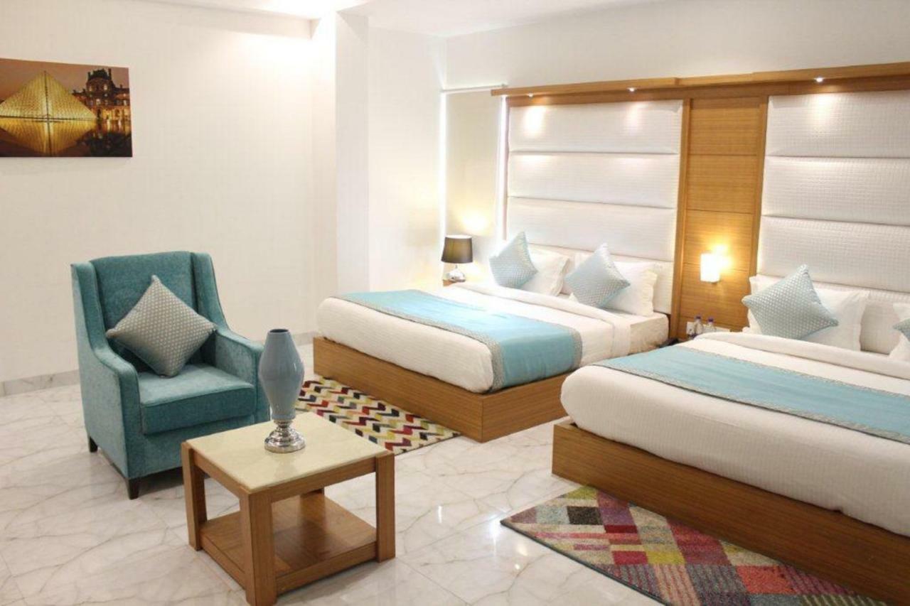 Hotel Star By Star Group- Near Delhi Airport New Delhi Eksteriør billede